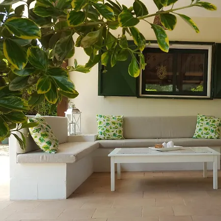 Villa In Campagna Immersa Nel